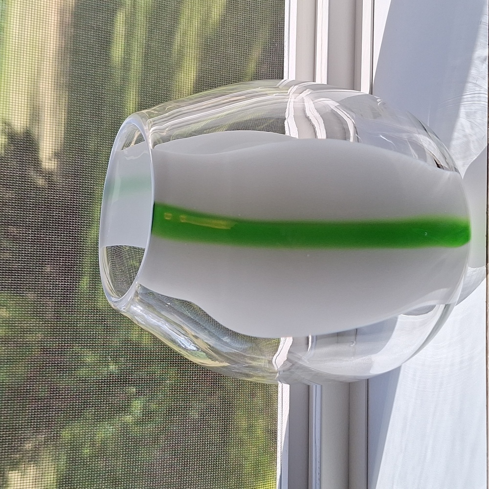 #ADI Art glass vase clear white and green - Picture 3 of 5